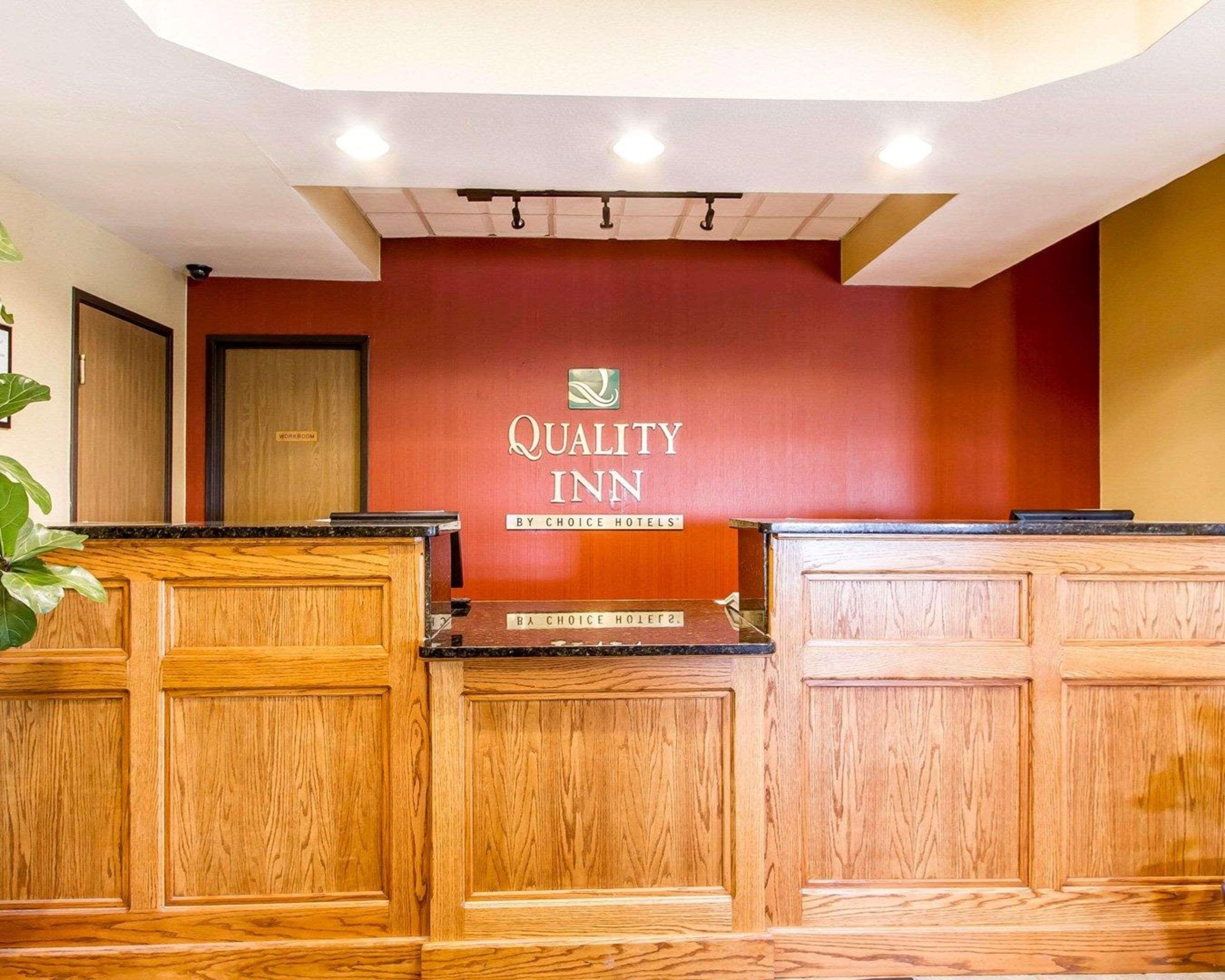 Quality Inn Pontiac Exterior photo